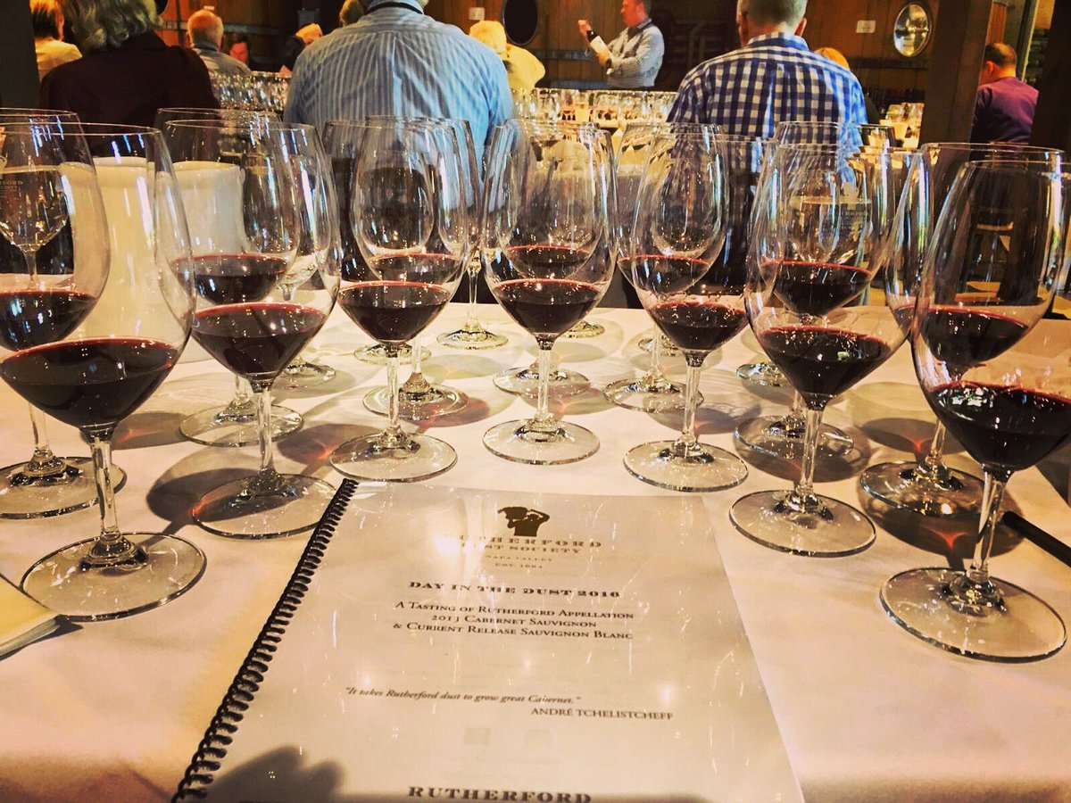 Ariadna_cal's tweet photo. #rutherforddust #winetasting #wine #napavalley #dayinthedust16 #dayinthedust #tonellacellars @TonellaCellars https://t.co/oFwQp9aisZ