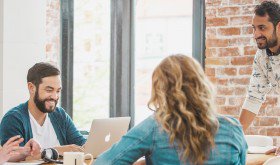 MWExperts's tweet photo. #Twitter is a great customer service tool! @hootsuite gives you 3 tips to utilize it! https://t.co/fMCFSwkkDv https://t.co/elF0AtsRNU