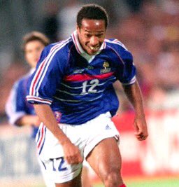 TheHeadtoHead's tweet photo. Which French forward is better when aged 20? Past or present...🇫🇷

RT for Henry
LIKE for Martial https://t.co/j0bQfCEgaz