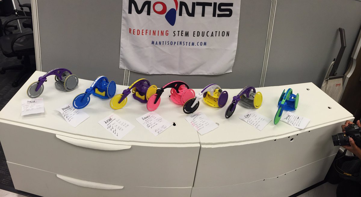 MantisEDU's tweet image. We successfully completed the #BYOB #MakerSpace session. Filmed by @TriPointMedia.#STEMBot