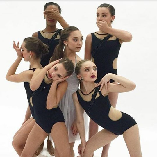 annieboo1972's tweet photo. my vote for #TeenChoice  #ChoiceDancer  is @maddieziegler https://t.co/5zAUPC2UF5