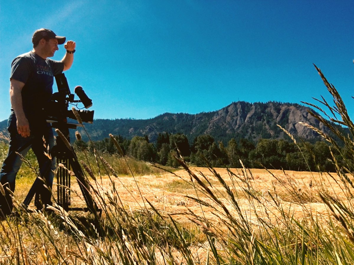 BermanFilms's tweet image. Shooting in Cle Elum, WA today!