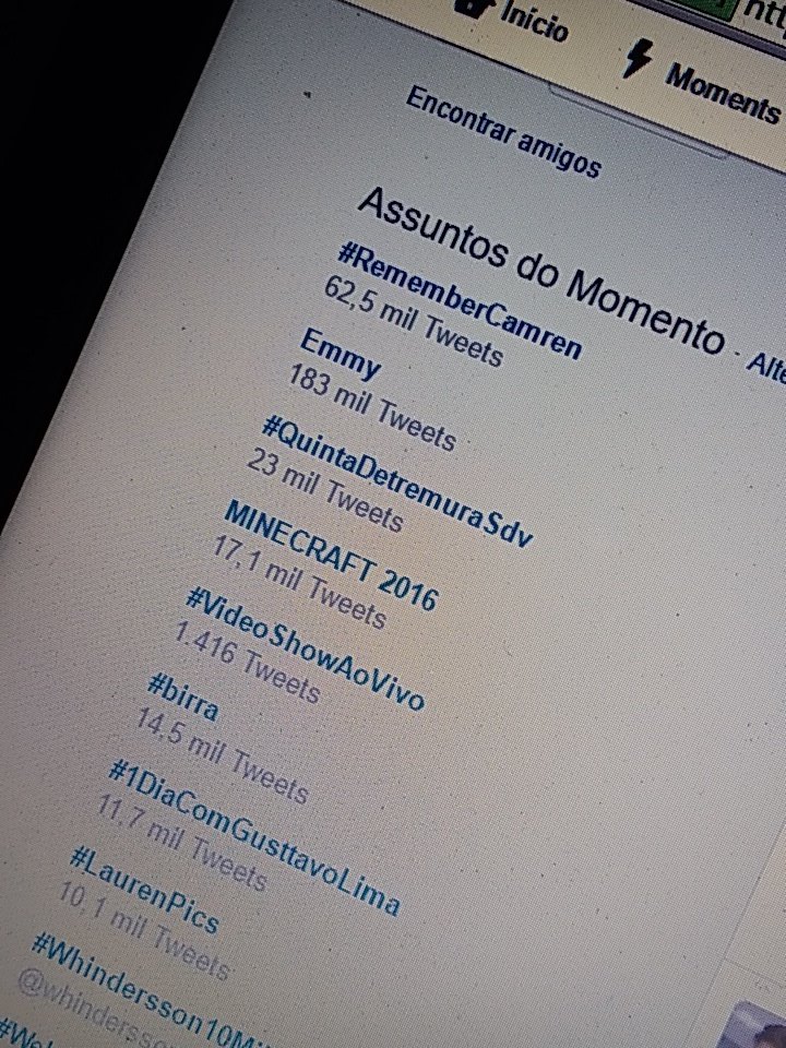 CalebreVlogs's tweet photo. Desculpa queridos mais tá nos tweets em 4° lugar 😂😂 @cellbit @rezende_evil #TEAMCELLBITS #CellbitMito https://t.co/BviozVIxw1