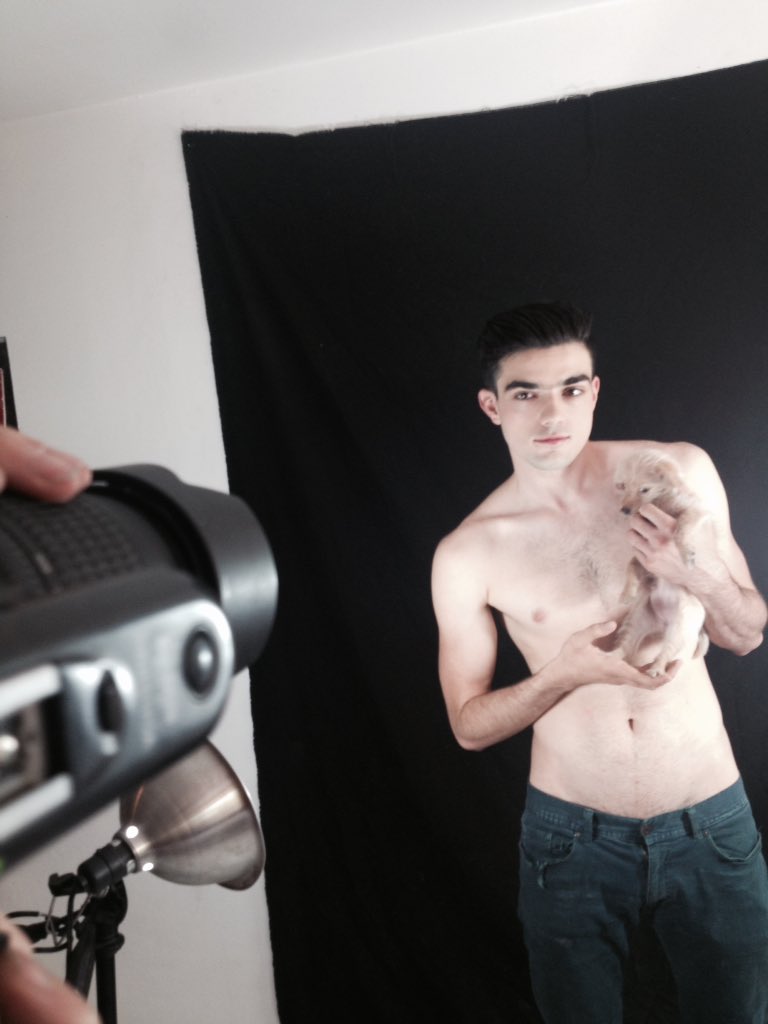 Tribusmx's tweet photo. En Shooting con @Stefano_Ollivie para la campaña #MeAdoptas? de @TottemAnimal Photos by @james_lulo https://t.co/VycBowT9L5