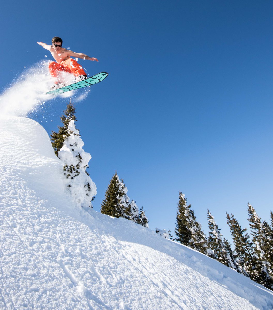 k2snowboarding's tweet photo. Alex Mayr working on his tan in the Austrian backcountry β | π· Christian Hohlrieder | #seekandenjoy #k2coolbean https://t.co/nXIud7JBRB