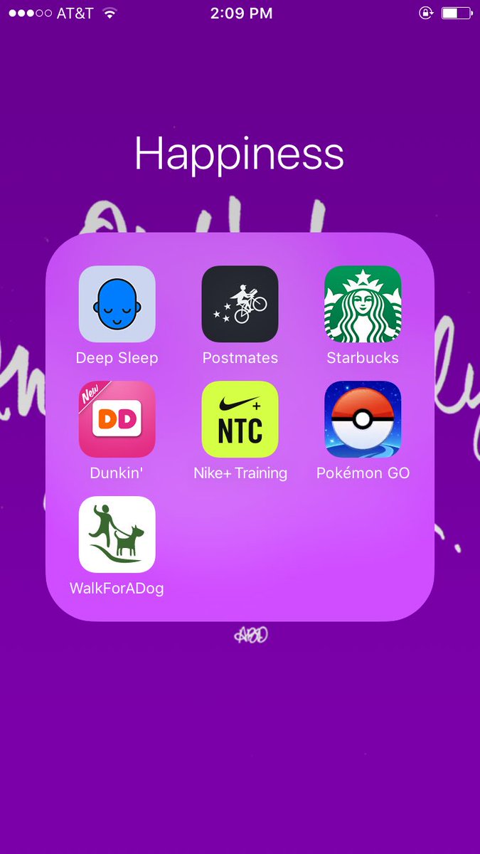 FNJHP_76891's tweet photo. Gotta love the contents of my 'Happiness' folder. @DunkinDonuts (for iced coffee) right next to @NikeTraining. 😂 https://t.co/tuOzrxfNty