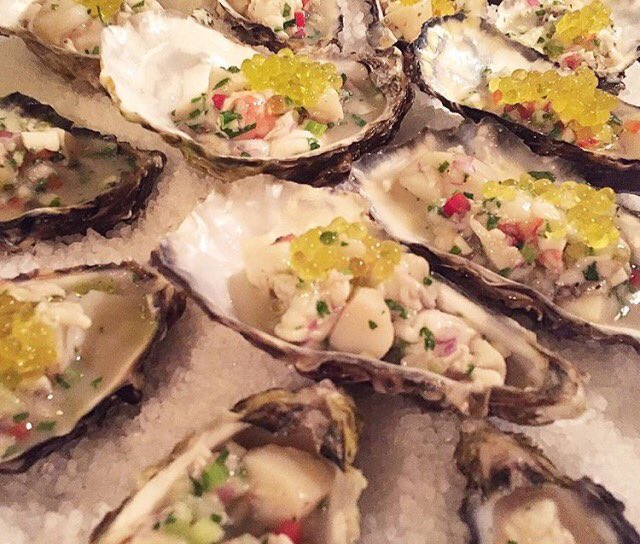 BlogHedonista's tweet photo. #ceviche de #marisco en concha de #ostra Segundo aniversario del #restaurante @Fulladostra Barcelona #oyster #huître https://t.co/1nNVCMvhGH