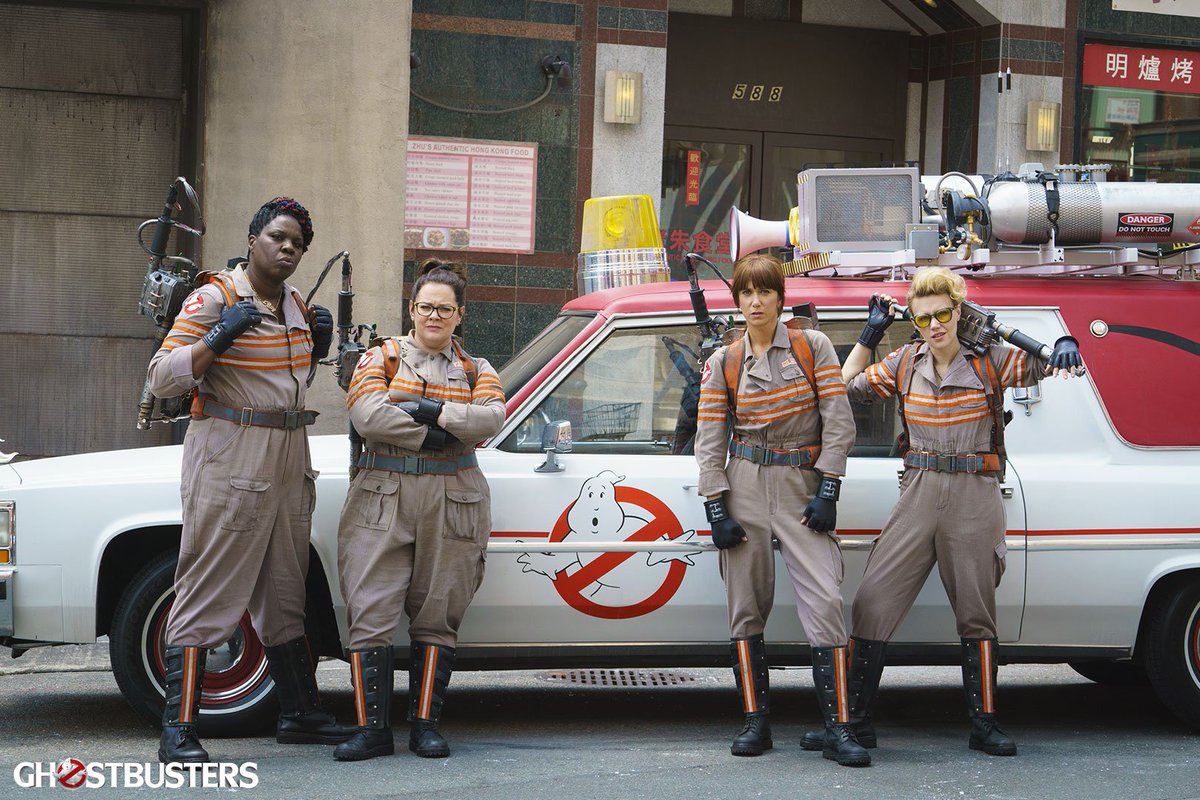 SheRaMag's tweet photo. #Ghostbusters: these gals aints afraid of no ghost https://t.co/5l6GVLYCVq https://t.co/JszrUXSNbg