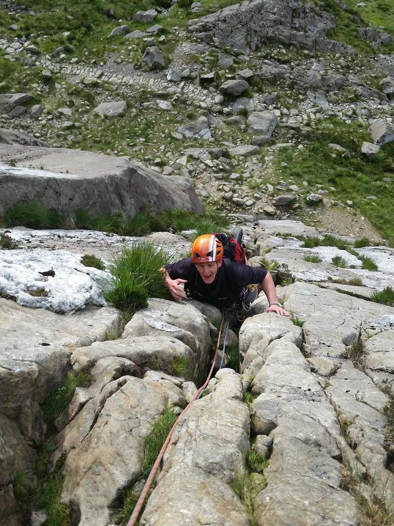 KatieS_OBT's tweet photo. Staff adventure on Idwal slab. #OutwardBoundUK #MiniAdventure #NorthWales https://t.co/d1otqZA21N