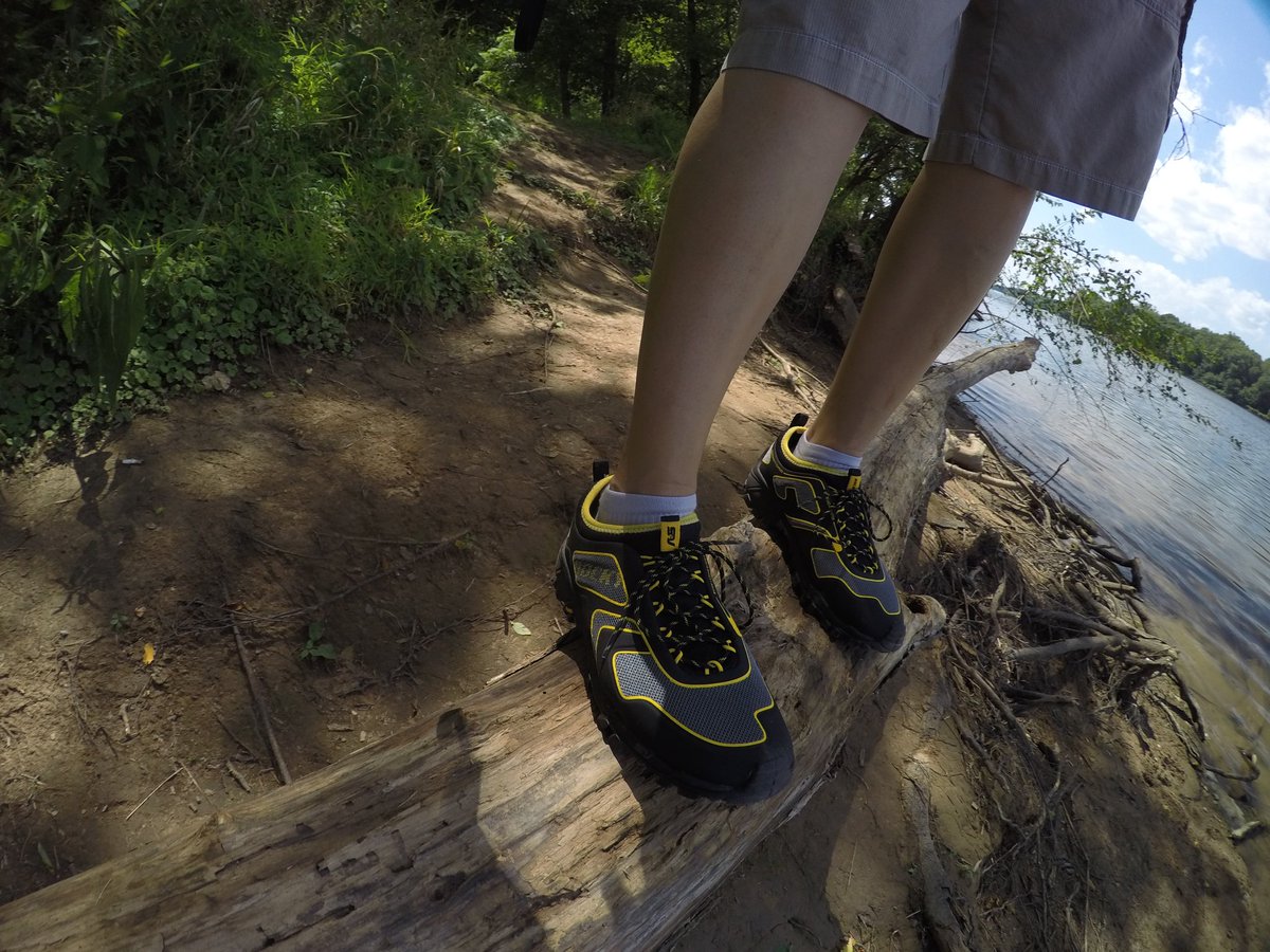 SurferGrl15's tweet image. Thank you SO MUCH @Rockys2v!! These are so #badass. Comfortable, rugged, durable, &amp;amp; lightweight. 💖them #teamS2V