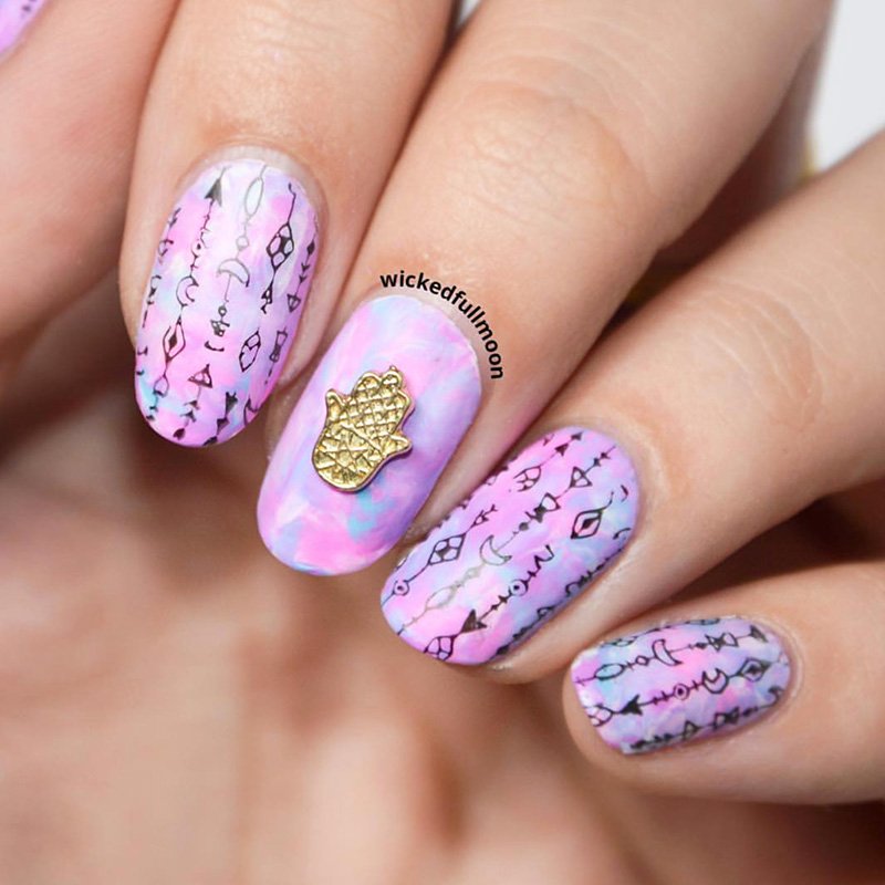 hellomaniology's tweet image. Summon your inner boho-galaxy goddess with this gorgeous manicure by @Wicked_Fullmoon using our #Festival collection