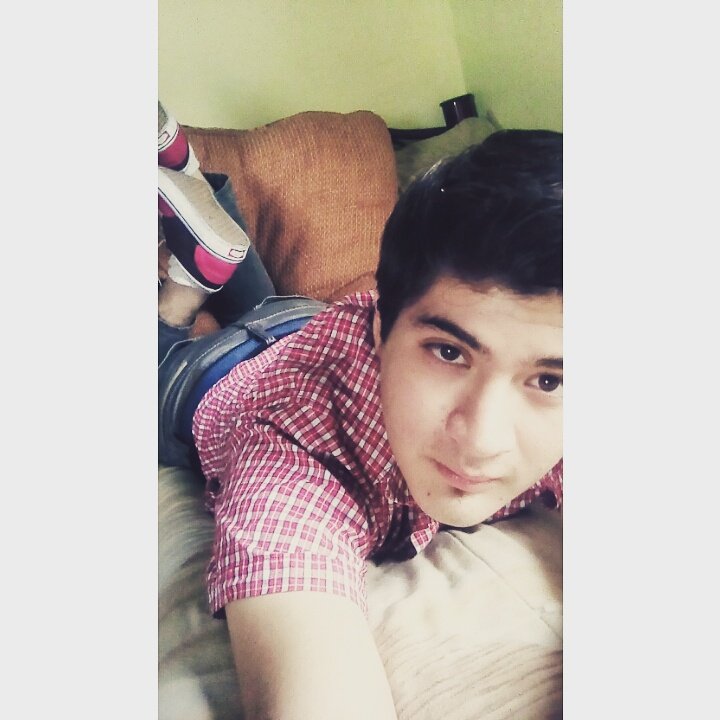 arthurcan95's tweet photo. #aburrido #trague #babyface https://t.co/pqeLFFzA34