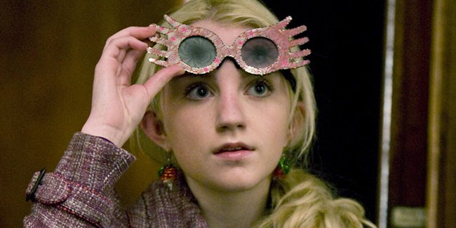 EiProfeta's tweet image. Bob Esponja y su cosplay de Luna Lovegood.