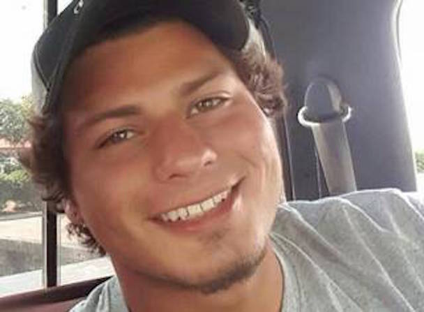 AllenWest's tweet image. Whoa: Look what happens when unarmed WHITE man is killed by police
allenbwest.com/michellejesse/…