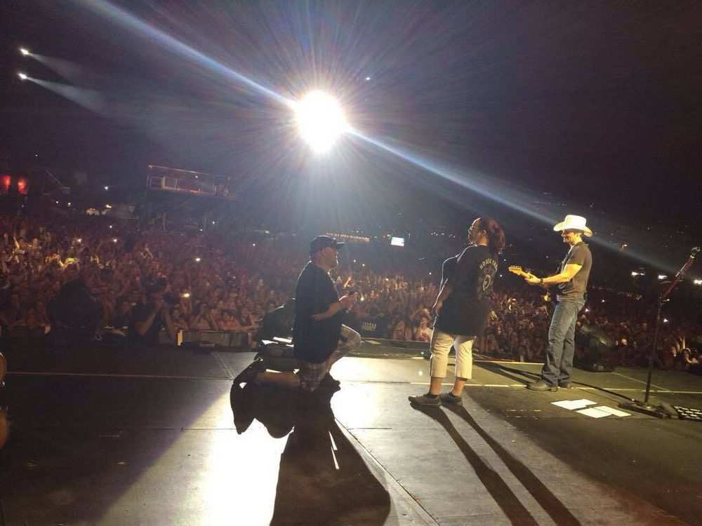 ottawasuncom's tweet photo. Wedding proposal at Paisley concert 'epic' surprise https://t.co/kXbkmGUIAh https://t.co/6UReQ8bzZV