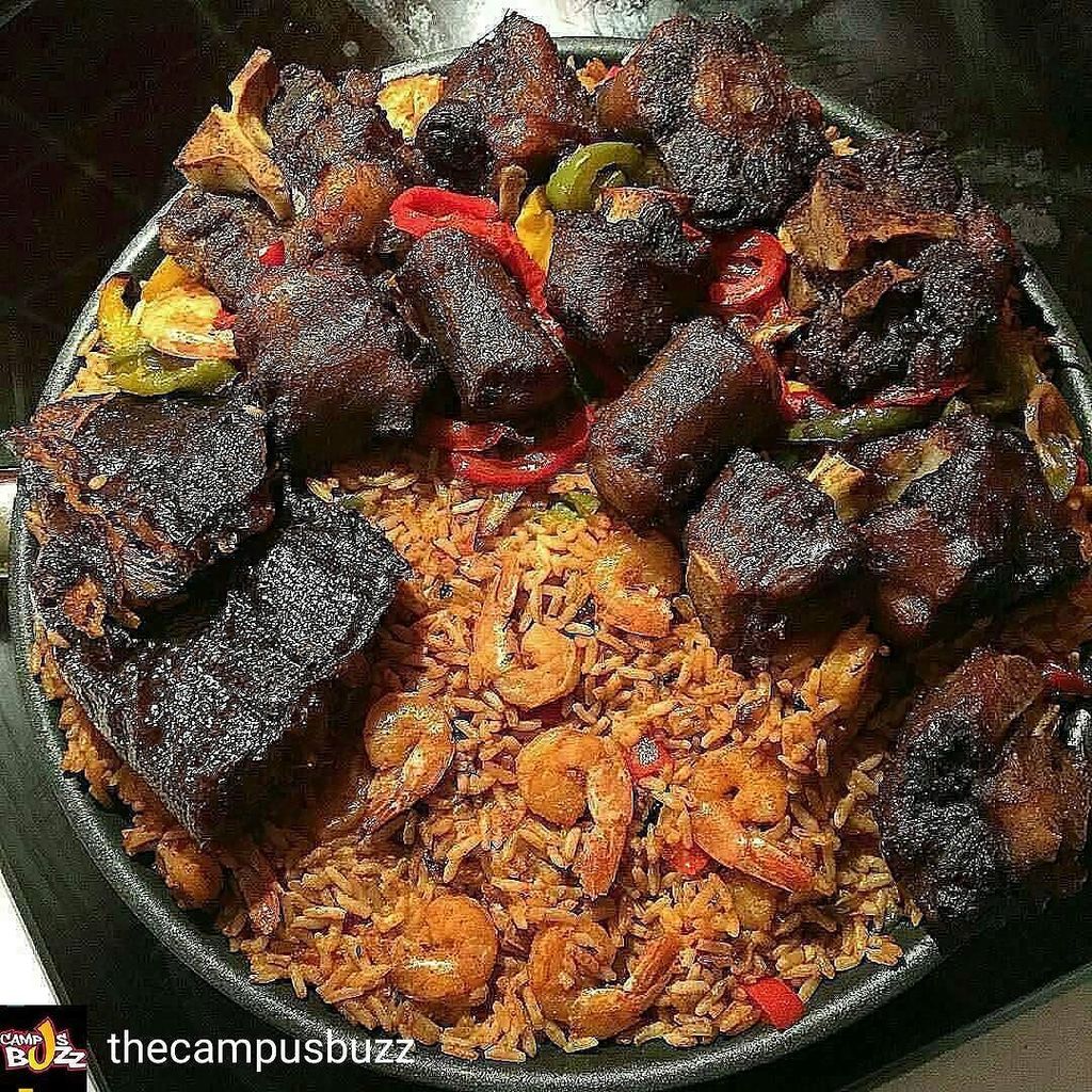 TasteNsnap's tweet image. See what jollof rice should look like -  Who's hungry? 📷 @thecampusbuzz #dinnertime #jollo… ift.tt/2adB42T