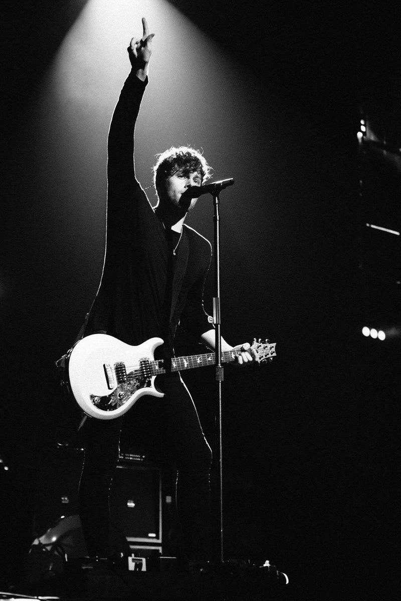 Luke5SOS's tweet photo. https://t.co/5hOiCKF1VM