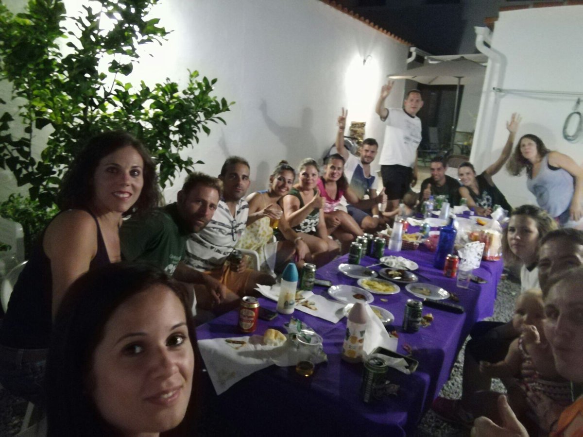 Viendo <a href="/adirecto/">Andalucía Directo ❎</a> <a href="/OlimpiadasR/">Olimpiadas Rurales</a> y disfrutando del premio del aro Olímpico #Olimpiadasrurales2016