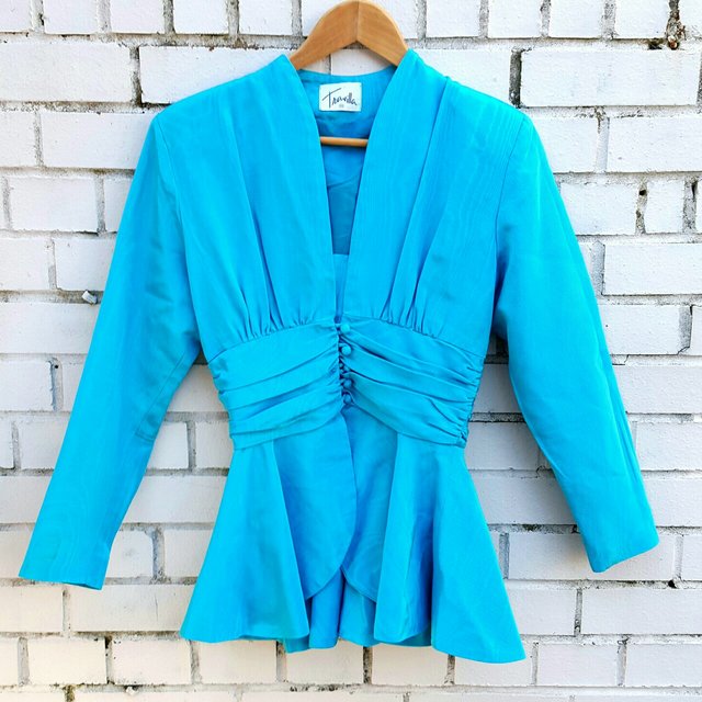 Check out what I'm selling on my <a href="/depop/">Depop</a> shop 💸 shop.depop.me/wj.c.v?utm_cam…