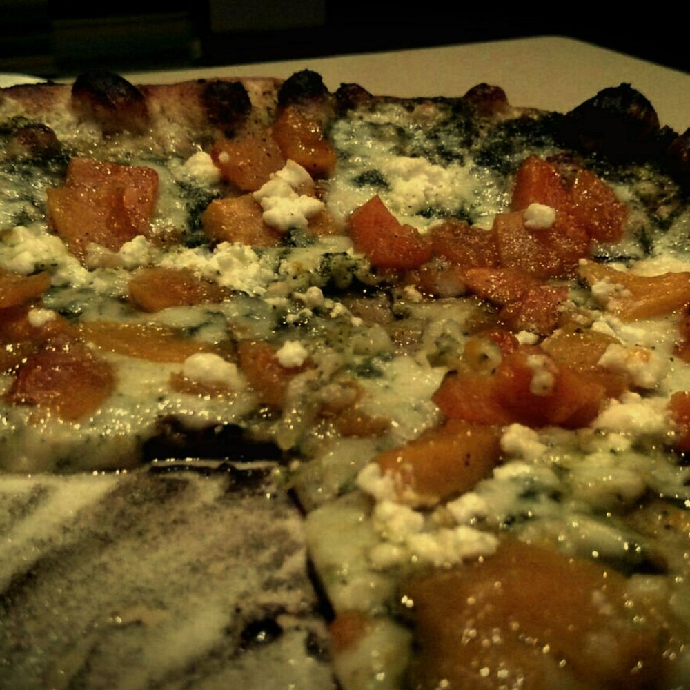 ShieldEmily's tweet image. Dinner is served!! Yum @brixxpizza @getstealz