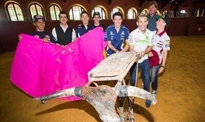 juananmartin_'s tweet photo. Pues a @AleixEspargaro no se le veía muy incomodo fomentando y disfrutando de la tauromaquia hace un tiempo no?? https://t.co/EU994b6ogX