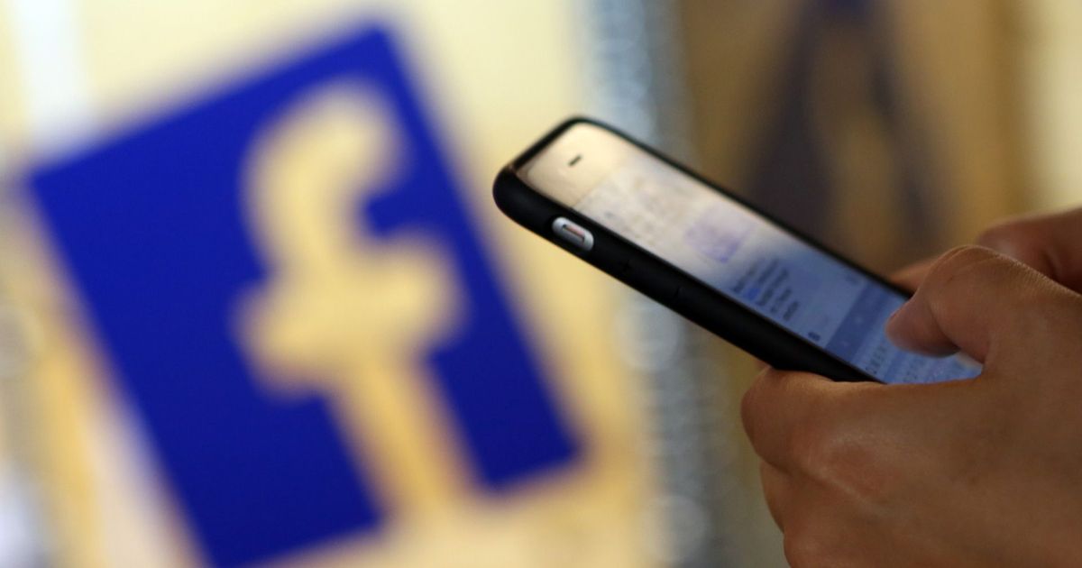 #Facebook's latest feature helps you raise money for your favourite #charity: buff.ly/29x0XIQ via <a href="/mashable/">Mashable</a>