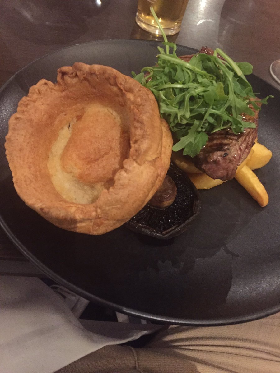 Tom_Leak's tweet photo. Chanced my luck over dinner asked for a Yorkshire pudding with my steak.... They nailed it #OnlyAtTheOpen https://t.co/LMym8dknR7