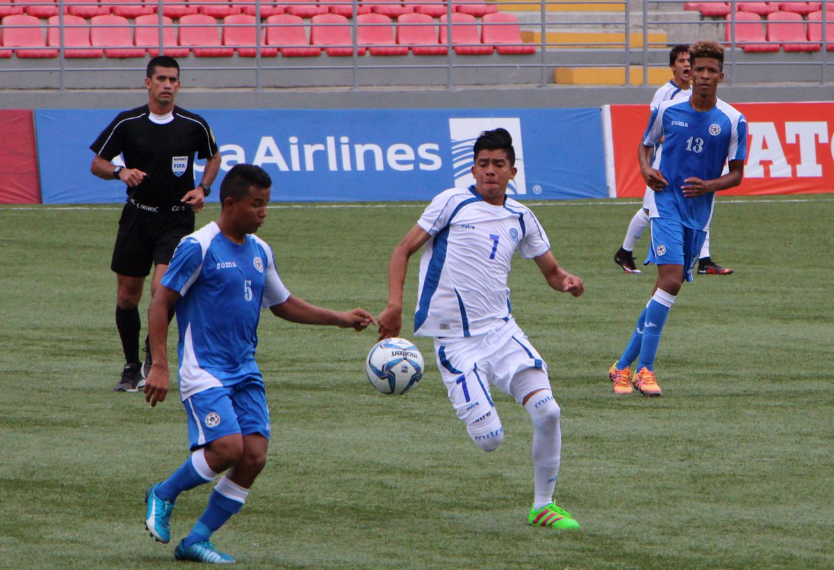 Eliminatorias UNCAF 2016: El Salvador 4 Nicaragua 0. CnXAuhsWIAA3ACS