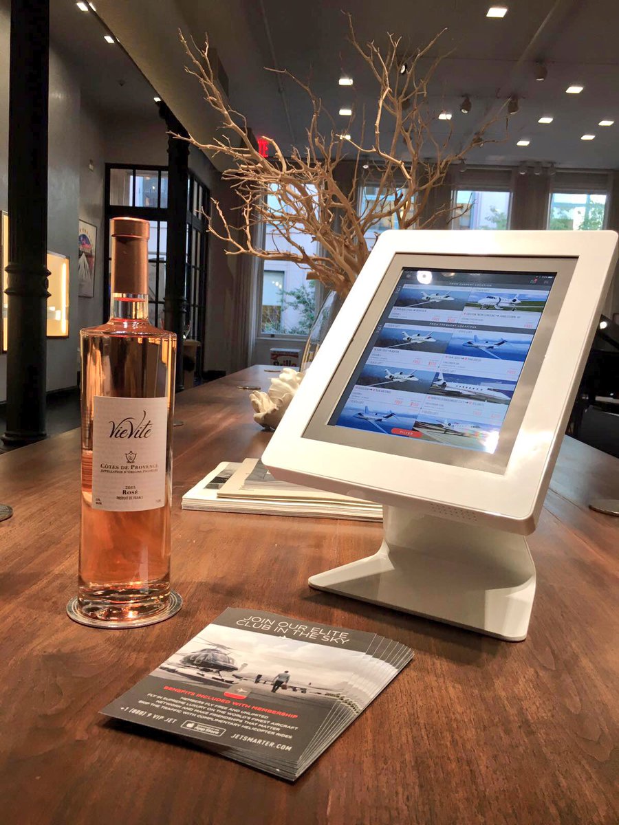 JetSmarter's tweet photo. Thanks to our sponsor @VieViteRose for taking part in this exciting event with us. #MaterialGood https://t.co/EqtkJ4rQek