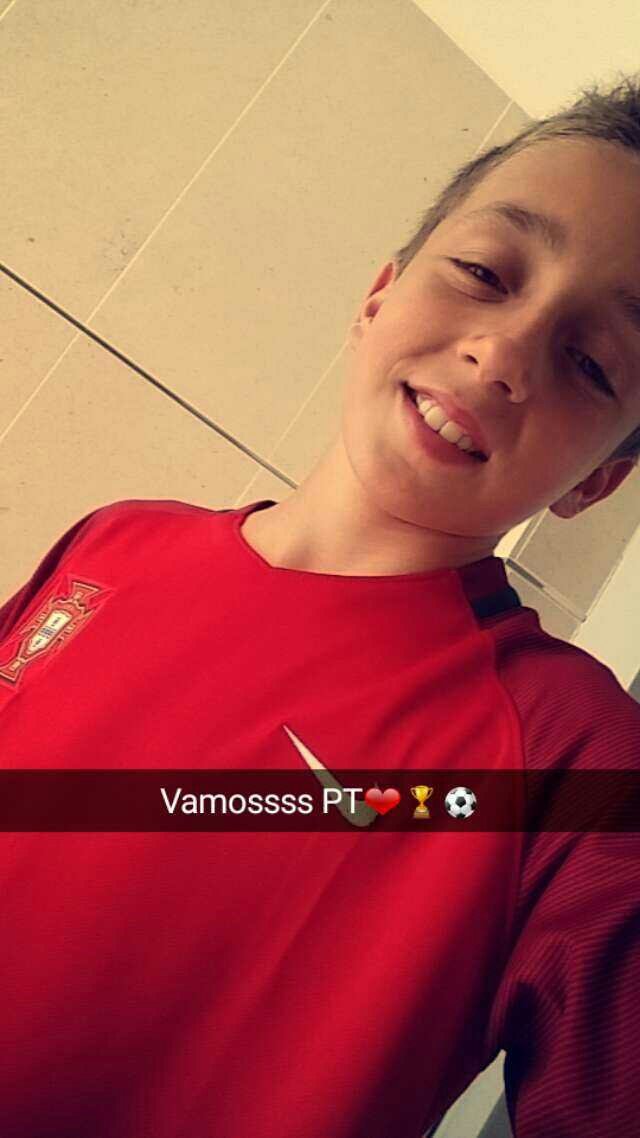 mybernas29's tweet photo. Ava campeão europeu❤🔴👏💪⚽🏆 https://t.co/klnAZTkugL