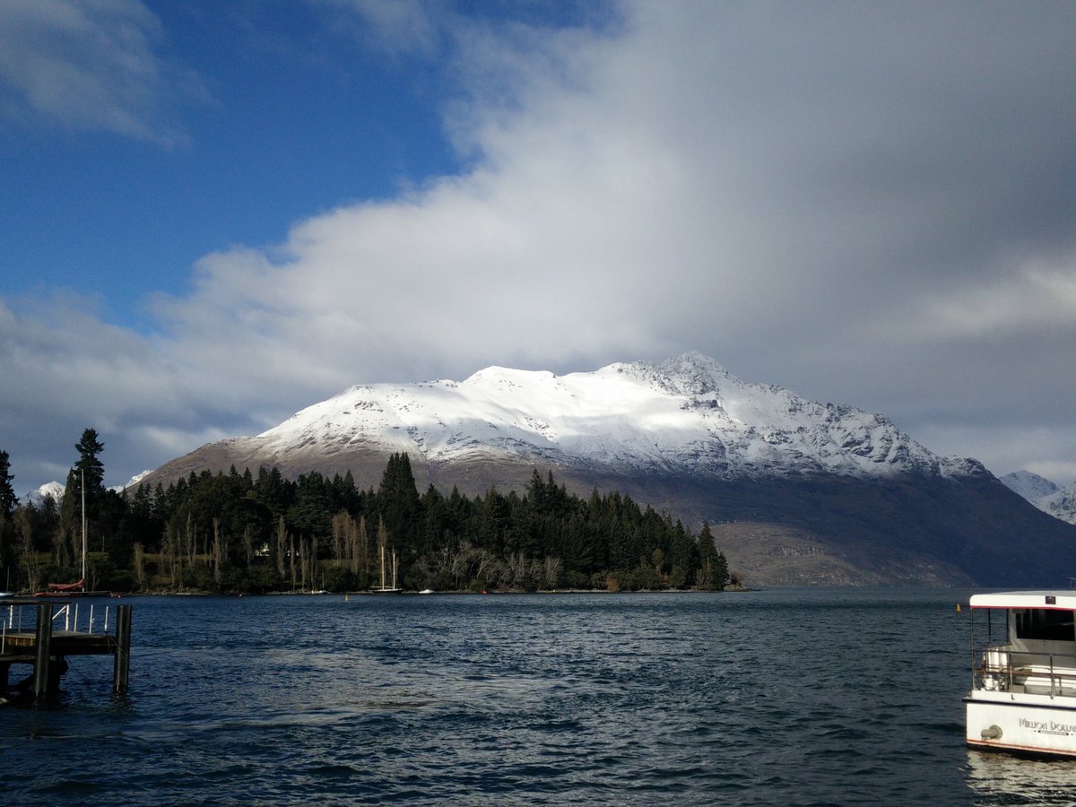 SnowTrainers's tweet photo. More fresh snow on the hills this morning! https://t.co/frrHLIkdrj