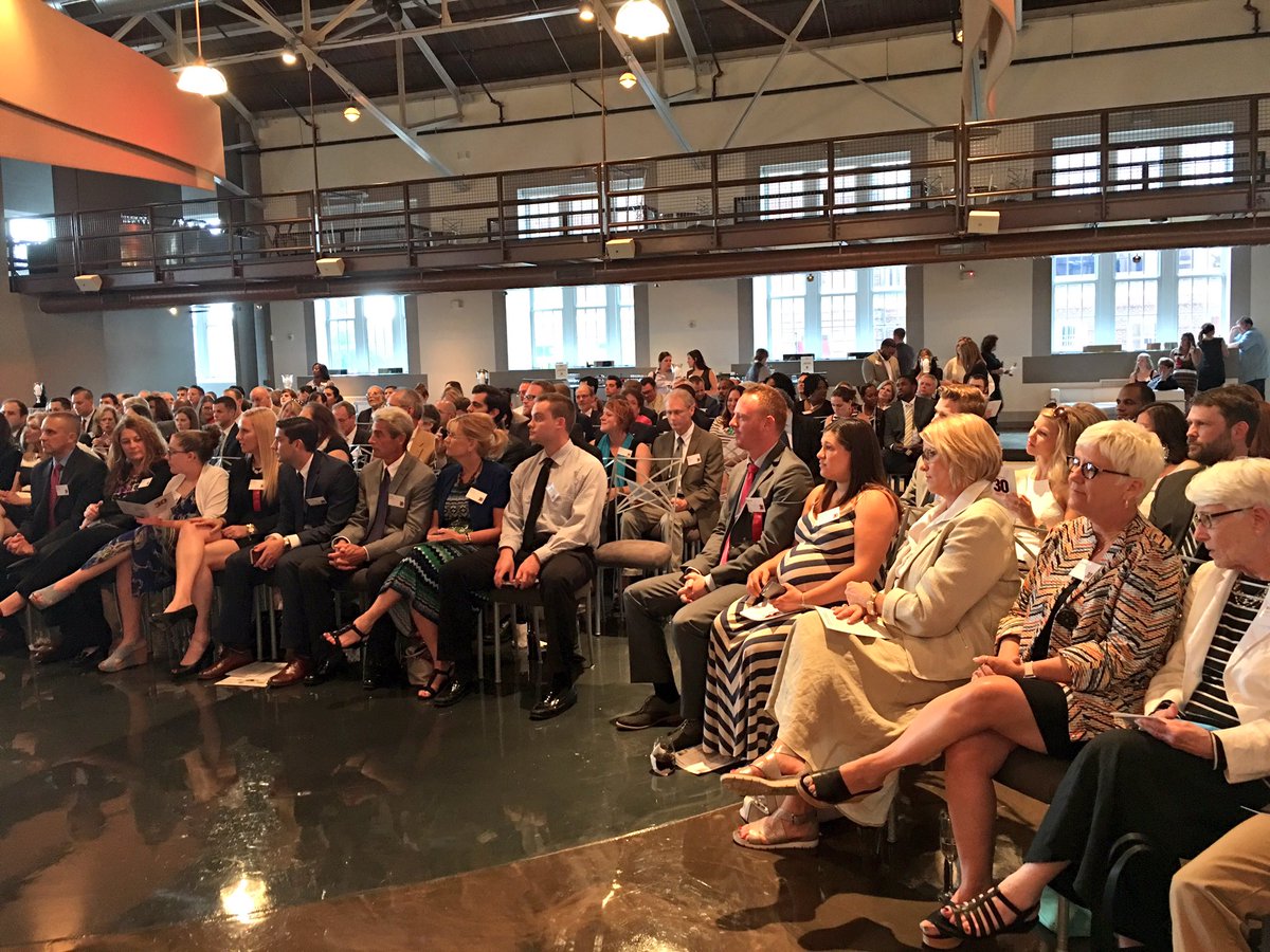 At the <a href="/stlouisbiz/">St. Louis Business Journal</a> #30U30STL event w/ Maryville honoree @DustinJYork who is painfully waiting for the Y's to come up