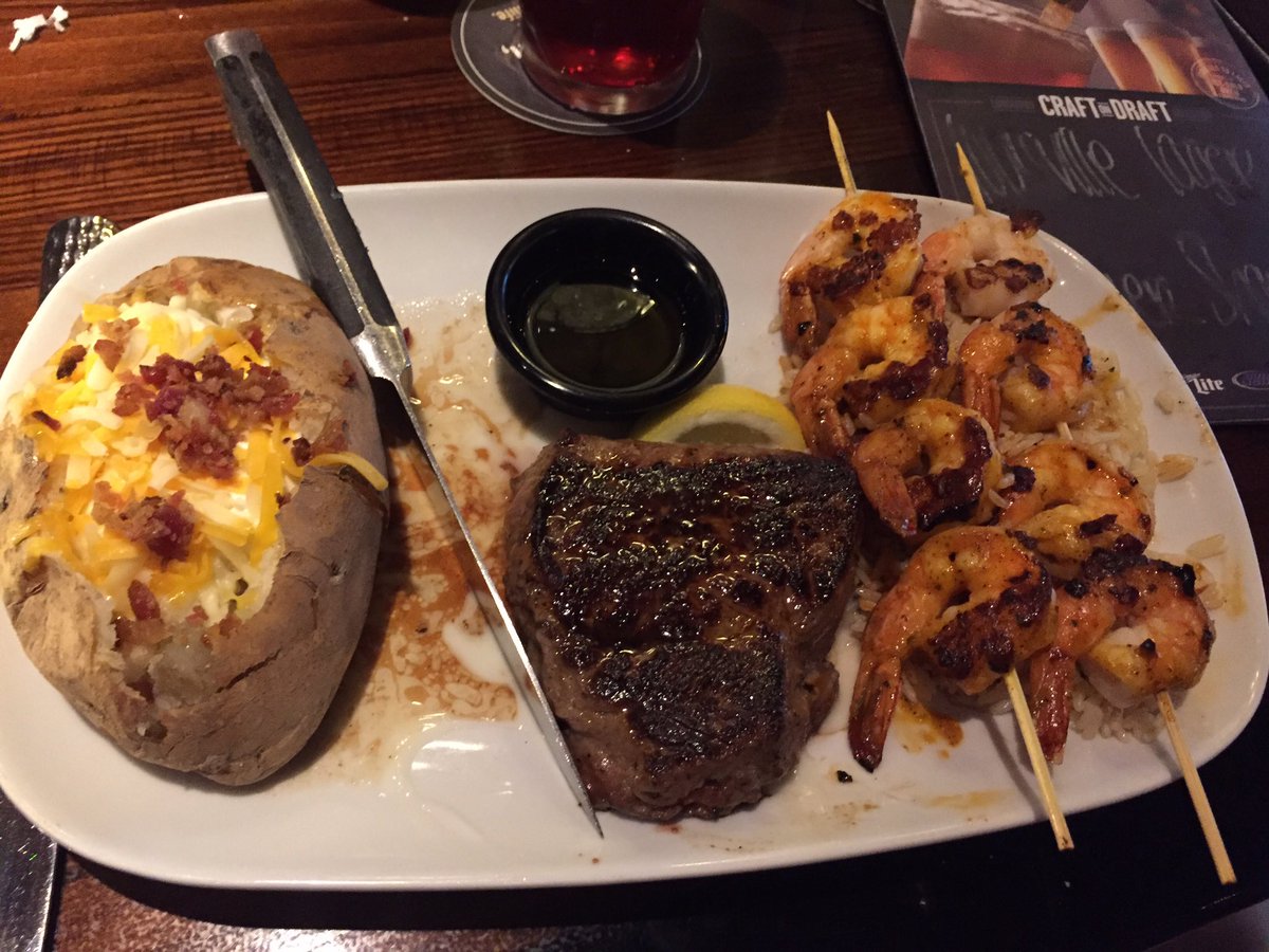 KarenStake's tweet photo. Me- Karen Stake eating steak @LongHornSteaks. How can I not win? I'm a Stake eating a steak! #GrillHero #Sweepstakes https://t.co/6T72KFOQYB