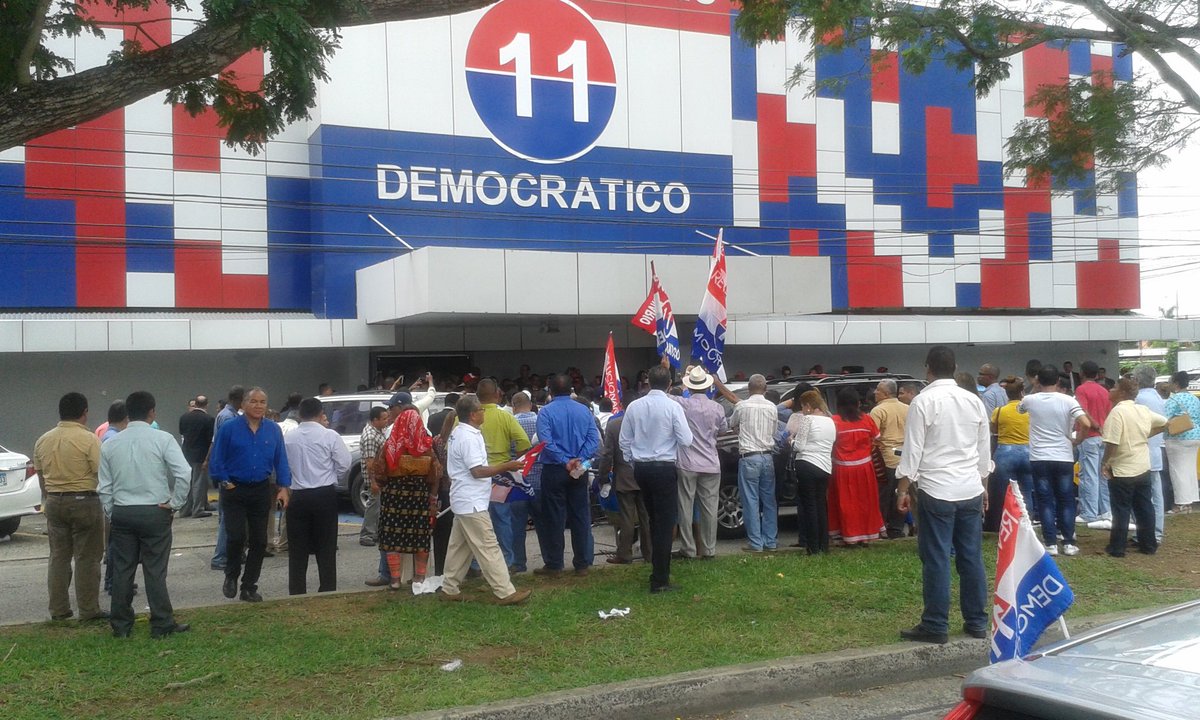 Hoy estuvimos acompañando al HD <a href="/DiputadoPedroM/">Pedro M González</a>, a su postulaciòn para Secretario General del CEN. <a href="/rdeleonsanchez/">Rubén De León</a>