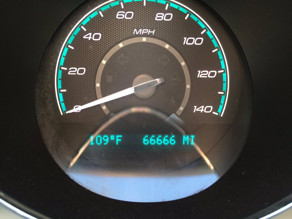GabeTweeted's tweet photo. #DrivinginArizona #HellAF https://t.co/F9uTONy63a