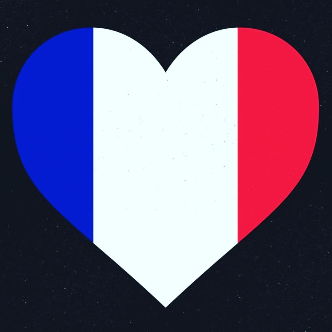 lucyhale's tweet photo. 💔💔💔 https://t.co/B8sE2Jy8u3