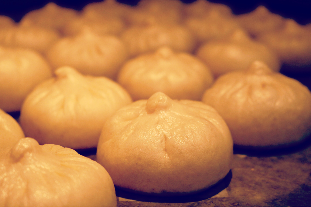 chinapoblano's tweet image. Make way for #porkbuns.