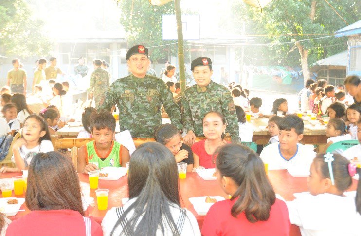 6thSABSAF's tweet photo. 6SAB spend anniversary with the students from Hacienda Cloe, Pob.II, Sagay City, Neg.Occ
#6SAB
#TAGALIGTAS https://t.co/L51lALbR8s