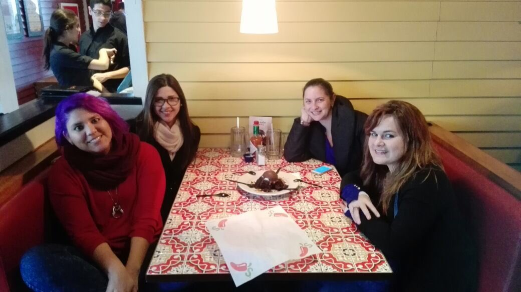 EmmaSolari6's tweet photo. Linda tarde con las chiquis 🎉@Luly1610 https://t.co/EDRSknoDMe