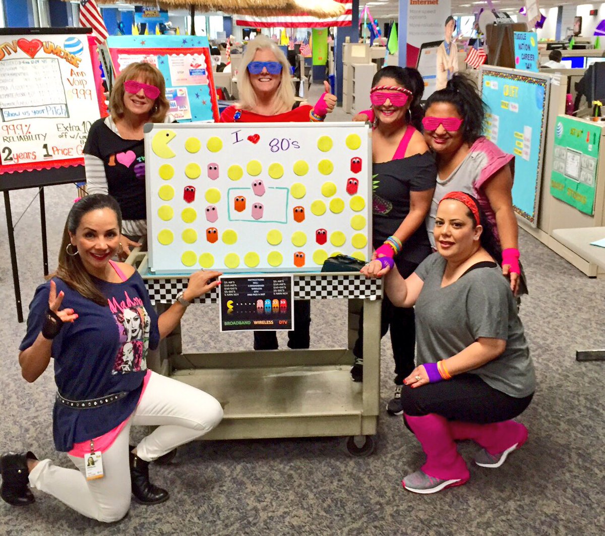 #spiritday <a href="/attsandiego9/">ATT-San Diego9</a> Who doesn't love the 80s??? 😜