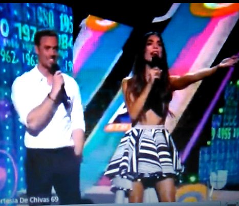 AndreaMirabet98's tweet photo. @willylevy29 Que bueno que te estamos viendo varias veces mi sol!Así me gusta papi👏😉😆 #PremiosJuventud #OtroLook 👌😍❤ https://t.co/4QrfuzW5re