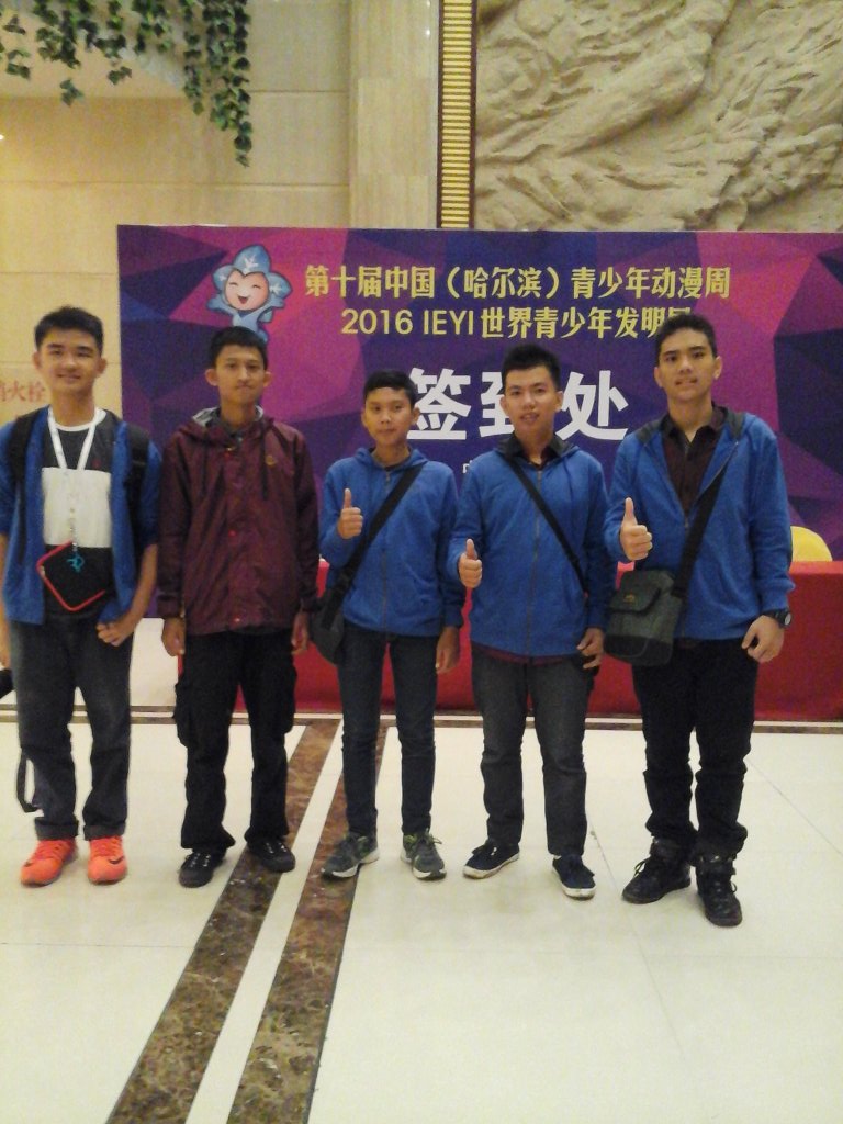 Tim indonesia dari <a href="/sman1tarakan/">SMA Negeri 1 Tarakan</a> , smk 2 cimahi, sma sampoerna academy siap berkompetisi di IEYI 2016. Semangat!