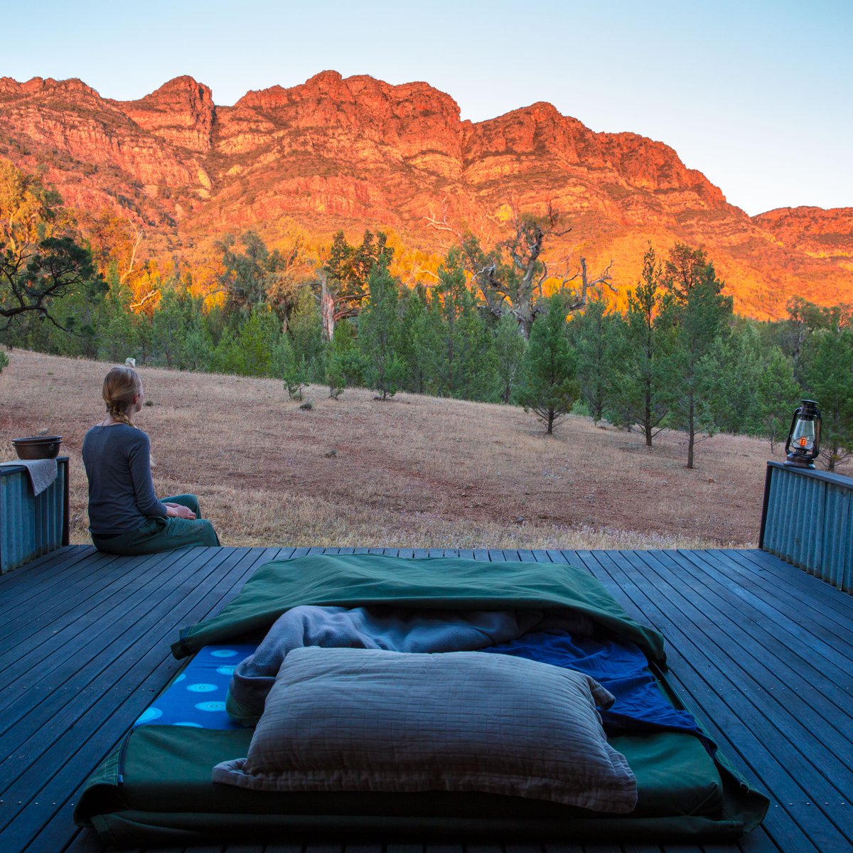 Get #mindful at #Arkaba on this outback adventure for your soul! 
 bit.ly/MindfulessRetr…