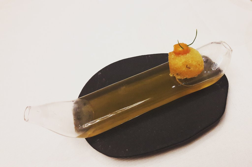 RUPALIDEAN's tweet image. Just the perfect taste served at the perfect temperature and the perfect place #masalalibrary @ZorawarKalra