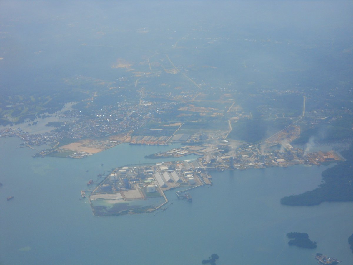 How are you doing, people?
Let's take a look a beautiful view above Tanjung Bara.

#AirBornIndonesia
#Aviation