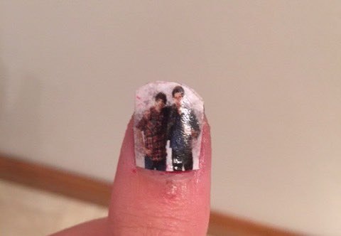 smoshmeadow's tweet image. I may have put @anthonypadilla and @SmoshIan on my thumb... @Smosh
