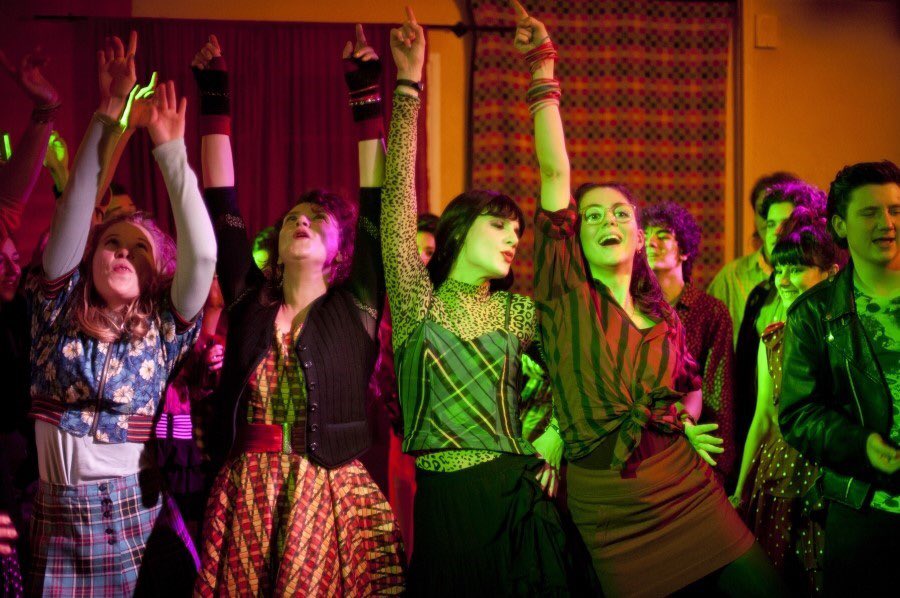 다음주 7월 시네프랑스 테마 [프렌치 로코에는 뭔가 특별한 것이 있다] 세 번째 상영작품,영화 <까밀 리와인드> #아트나인 7/19(화) 20:00 상영 후,...