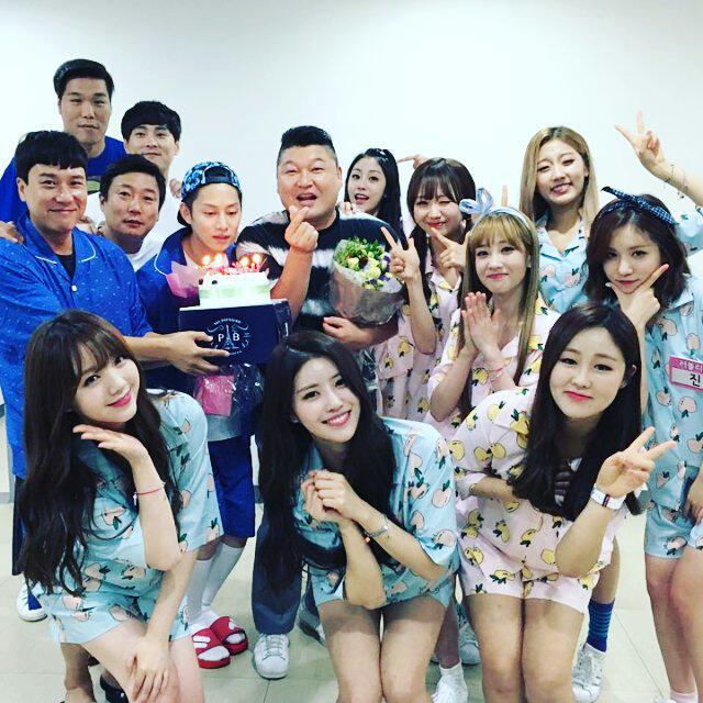 83lineTH's tweet photo. [แปล] 160715 Heechul IG: สุขสันต์วันเกิดคังโฮดง&amp;คิมฮีชอลครับ 🎉🎊 아는 형님, Lovelyz, เด็กๆที… https://t.co/vin9JjnjkU https://t.co/etZT3PbKtn