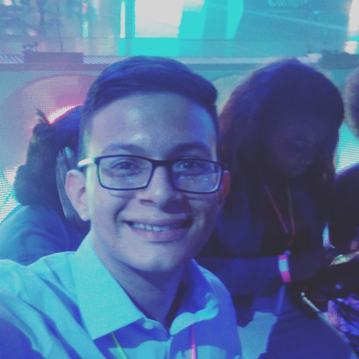 P3UNIVERS3's tweet photo. Premios Juventud 2016 #Univision #Univisionpremios #PremiosJuventud #TBTPJ #MainStage https://t.co/G01ecTbKN5