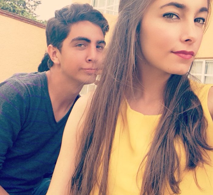 Andrea_UribeP's tweet photo. Te voy a extrañar muchísimo💔 #MiPolli #PolliLove 💛🐣 https://t.co/uG0rPTZY83
